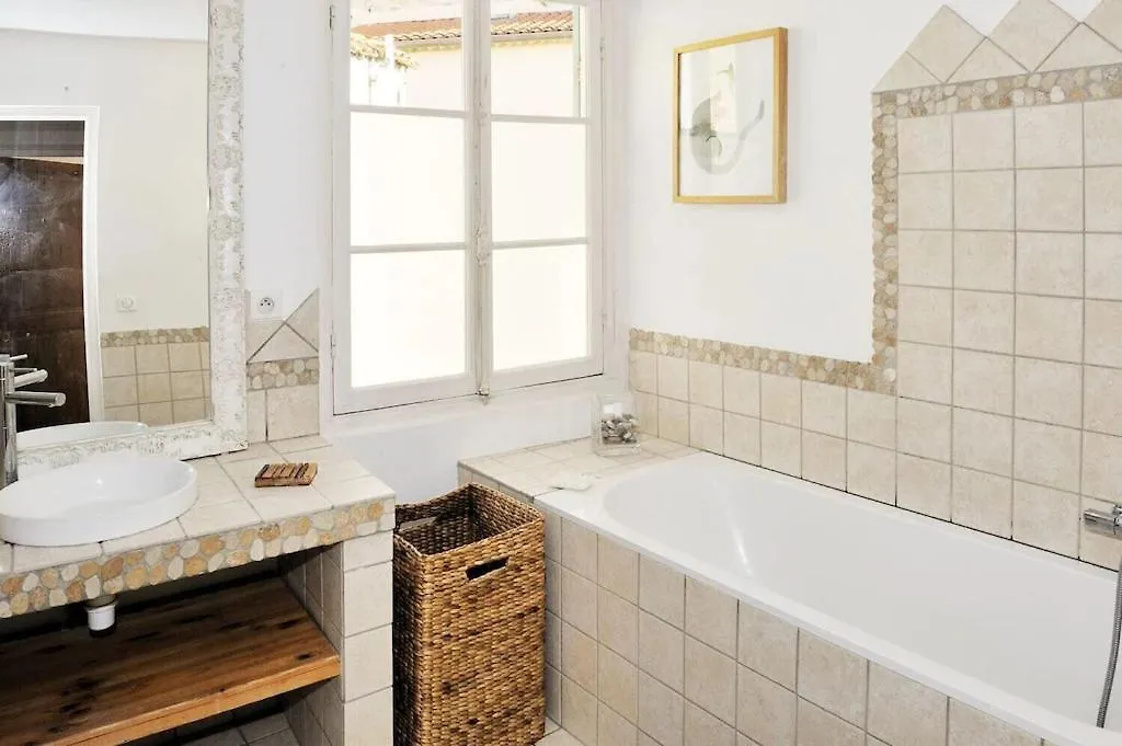 Stunning 3Br Full Ocean View - Town Center Menton Apartment